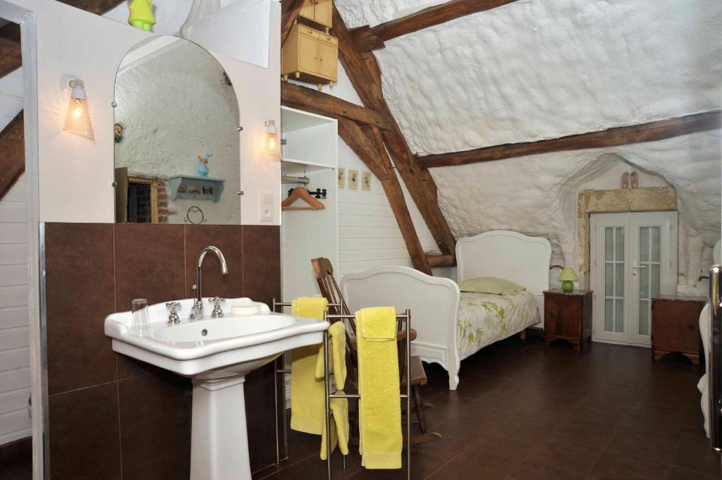Chambres Et Tables D'Hotes Le Voriou Couddes 객실 사진